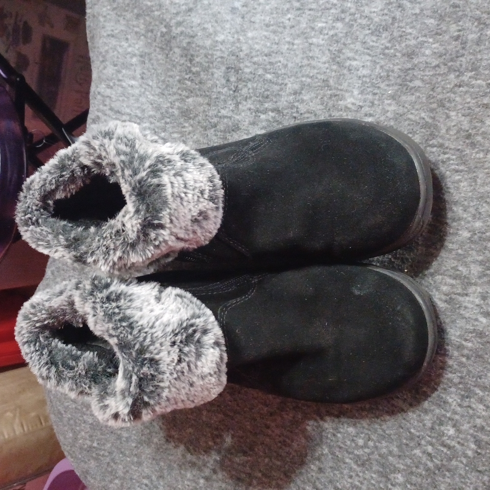 Khombu ankle boots